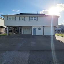 top-quality-house-washing-and-driveway-cleaning-in-Lamarque-Texas 0